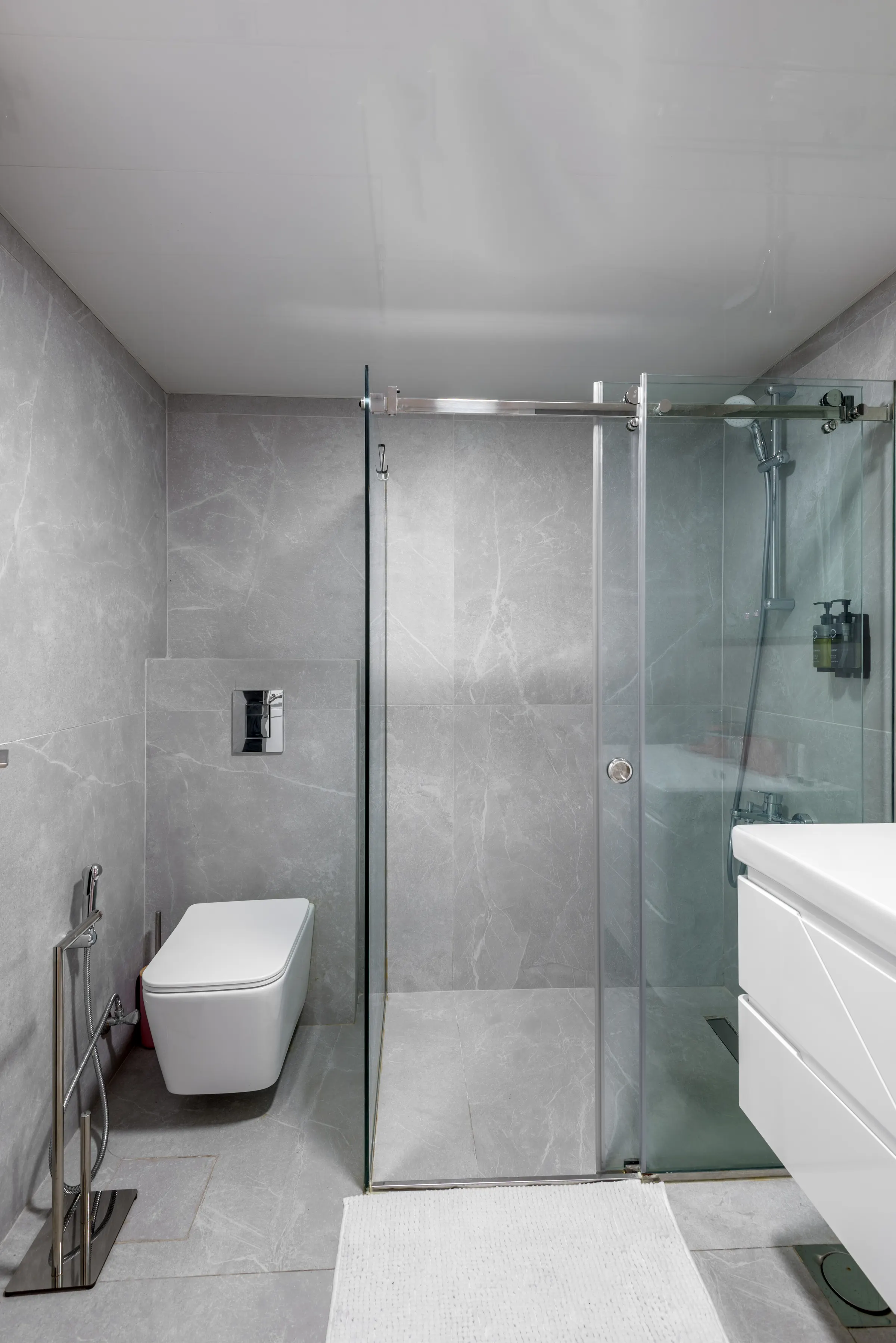 Kids bathroom — Beyroot downtown Beirut apartment